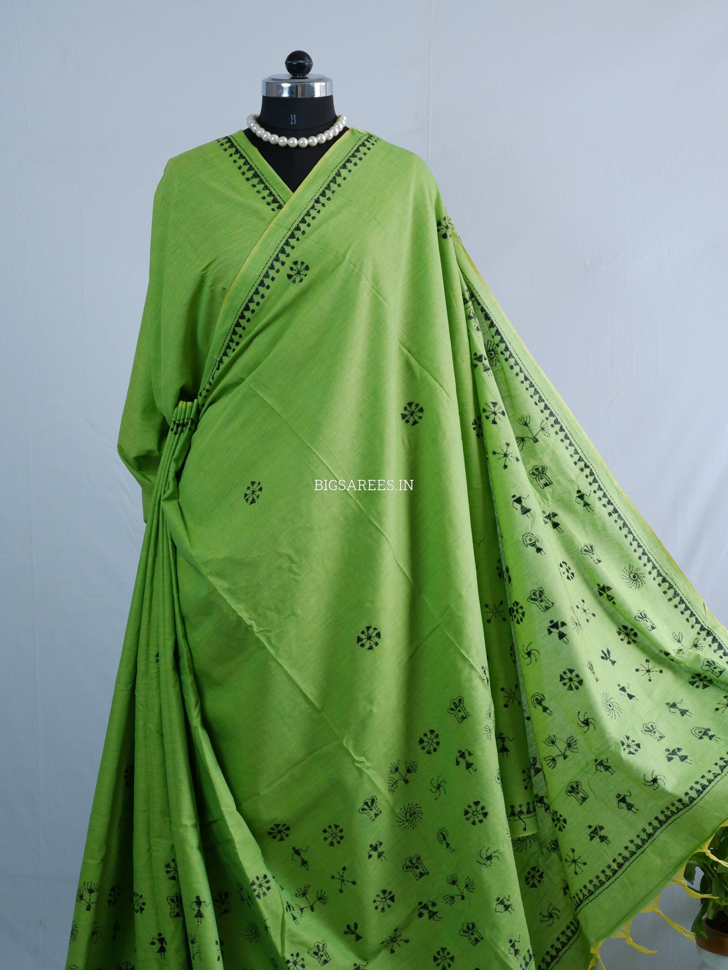 Kantha Stitch Hand-Embroidered Saree | Khadi Cotton | Green