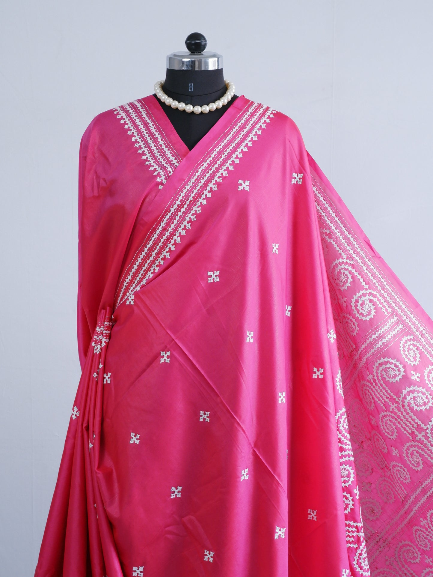 Kutchi/Gujarati Hand Embroidered Saree  | Blended Bangalore Silk / Art Silk | Pink