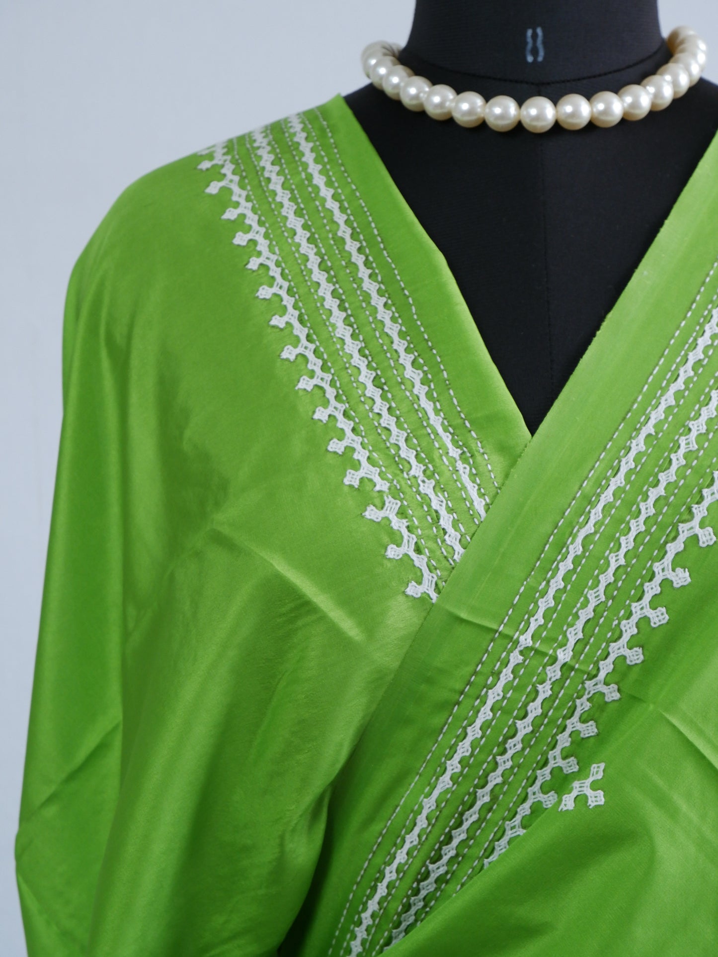 Kantha - Stitch Hand Embroidered Saree | Blended Bangalore Silk / Art Silk | Grass Green