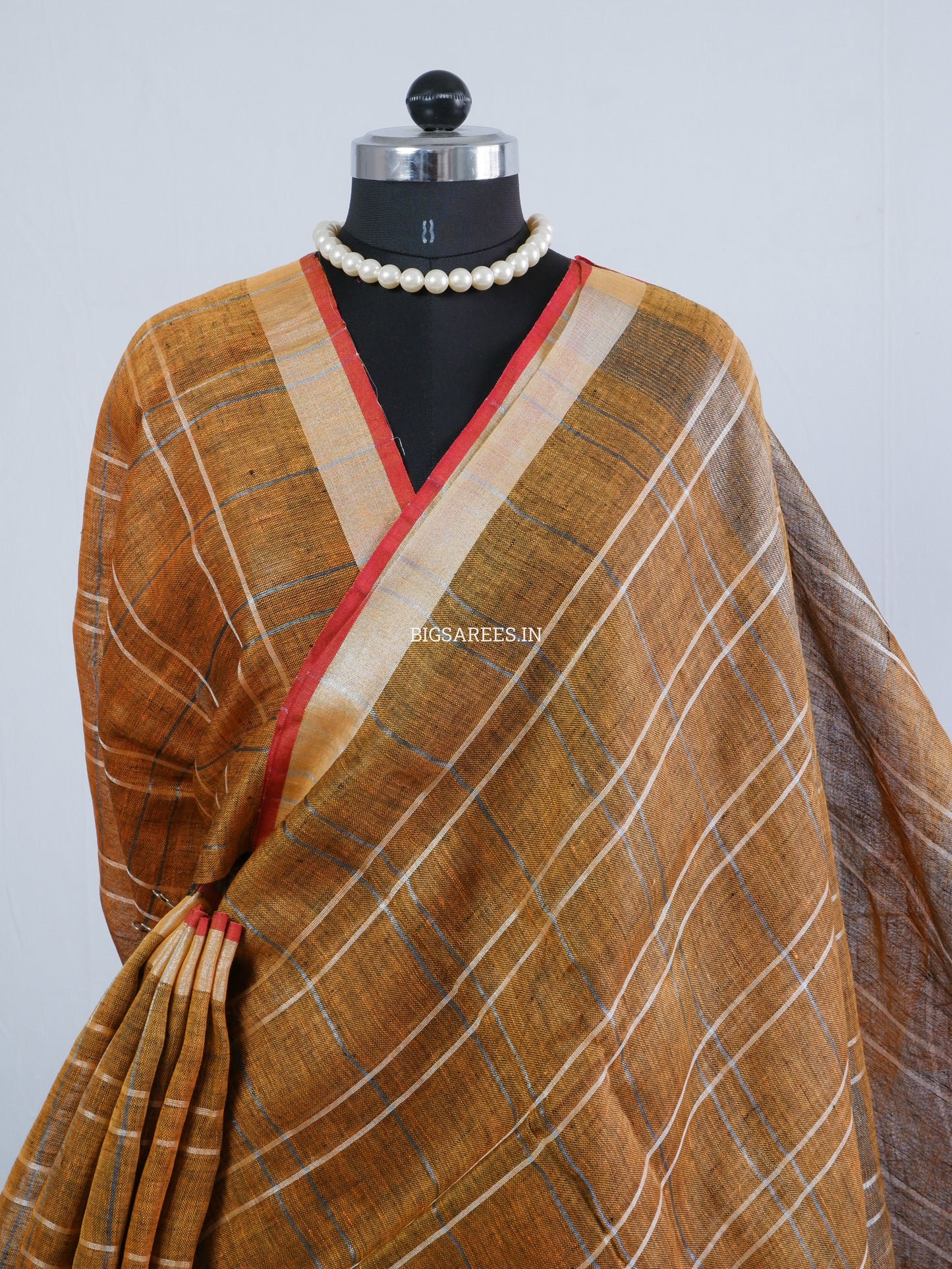 Pure Linen Saree With running Blouse