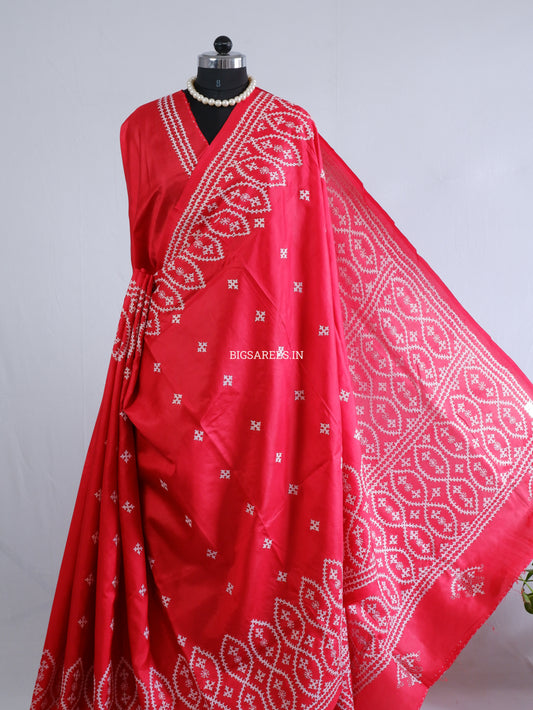 Kutch Hand Embroidered Saree| Pure Bangalore Silk | Red