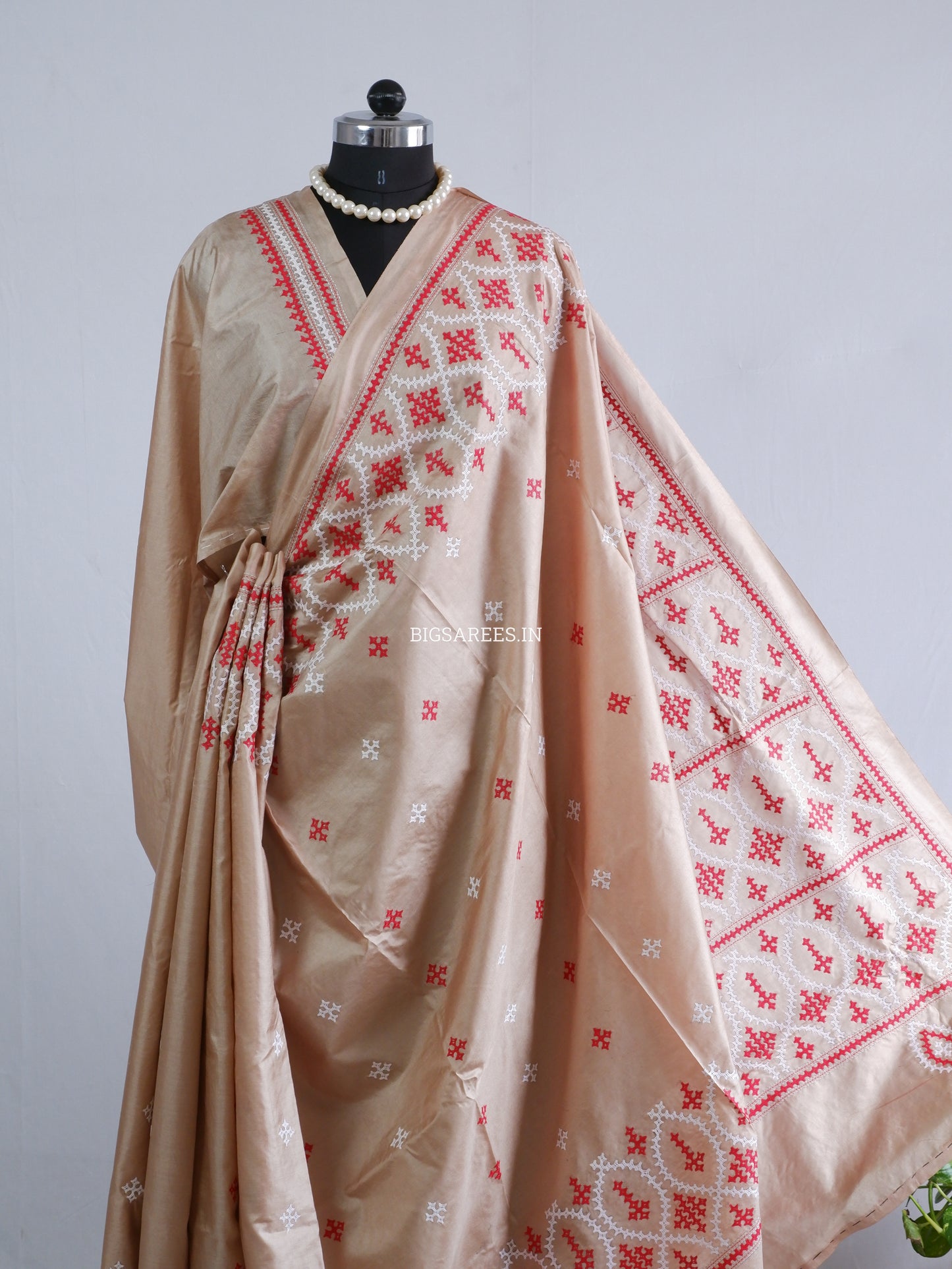 Kutch Hand Embroidered Saree| Pure Bangalore Silk | Earthy Beige