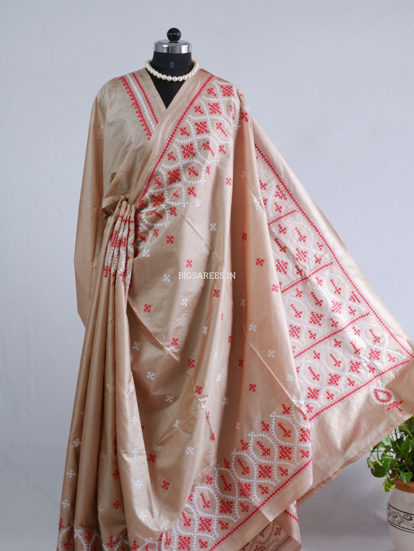 Kutch Hand Embroidered Saree| Pure Bangalore Silk | Earthy Beige