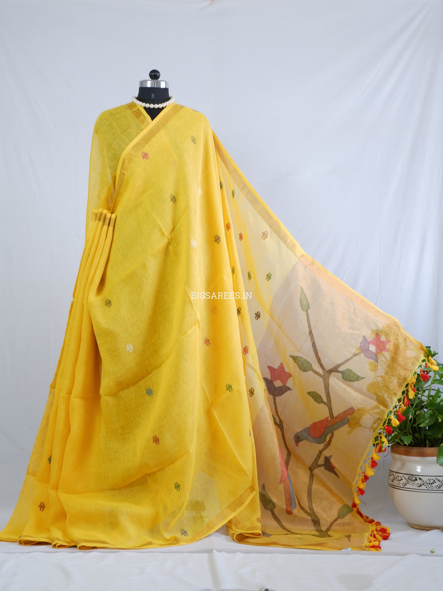 Paithani Style Linen Saree | Jamdani | Yellow