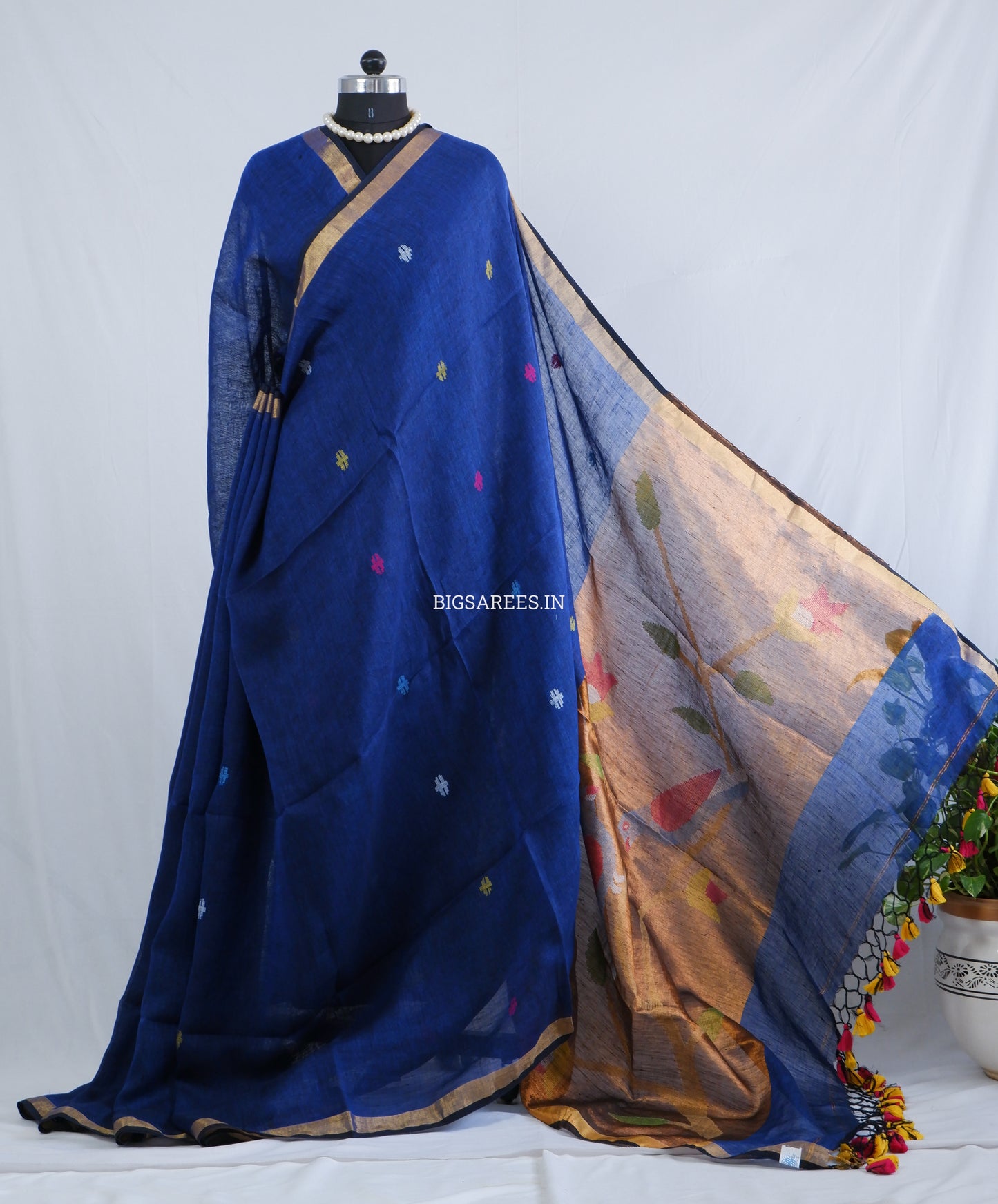 Paithani Style Linen Saree | Jamdani | Navy Blue