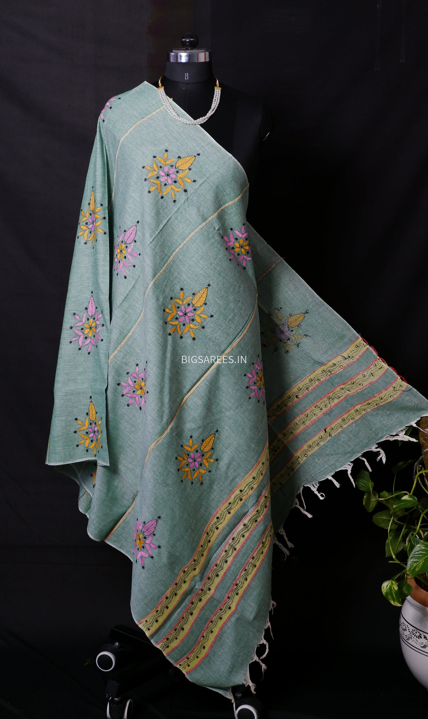 Hand-Embroidered Kantha - Stitch Dupatta | Pure Khesh Cotton | Mint Green | 36"|