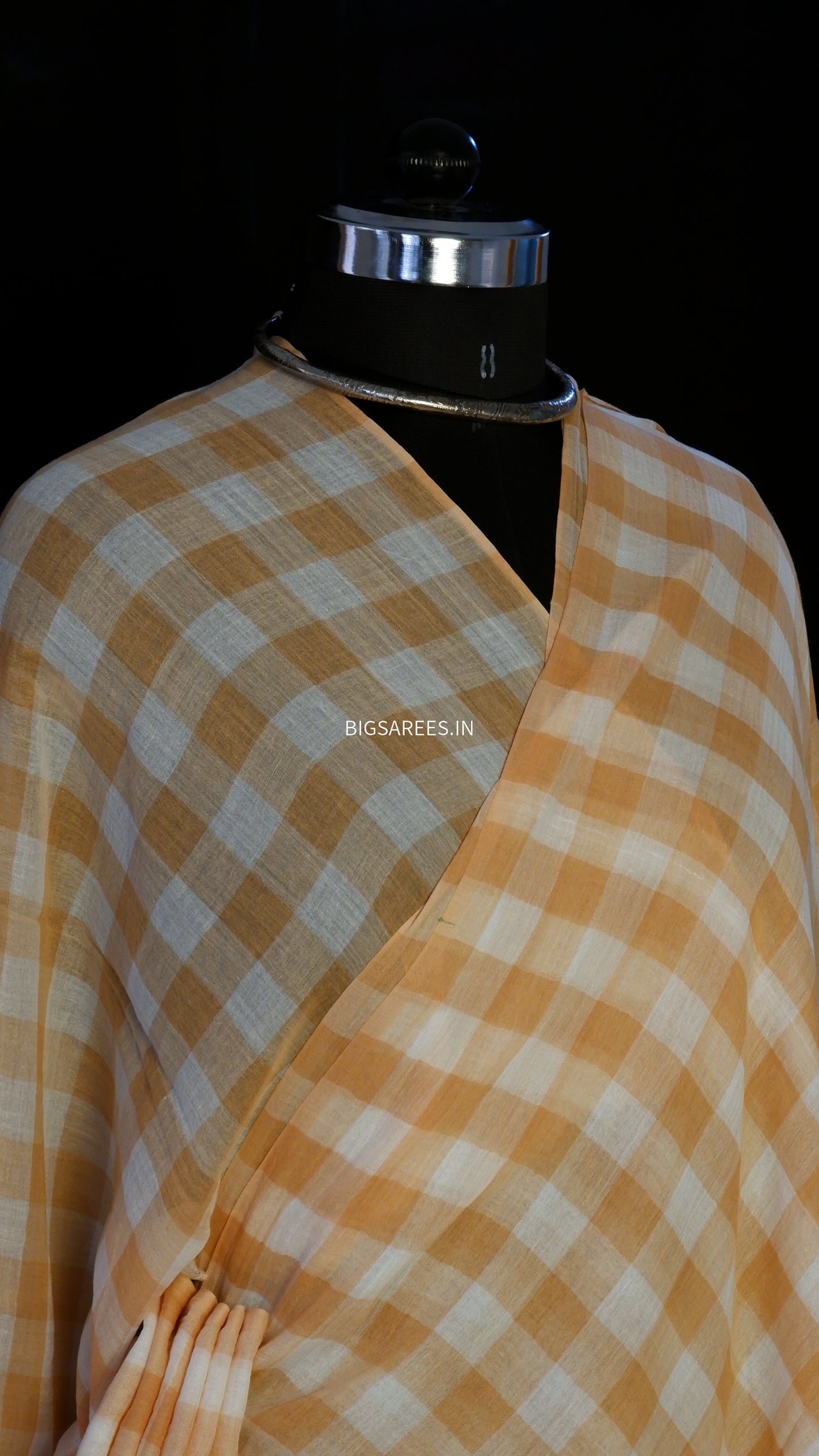 Mul Cotton check Saree