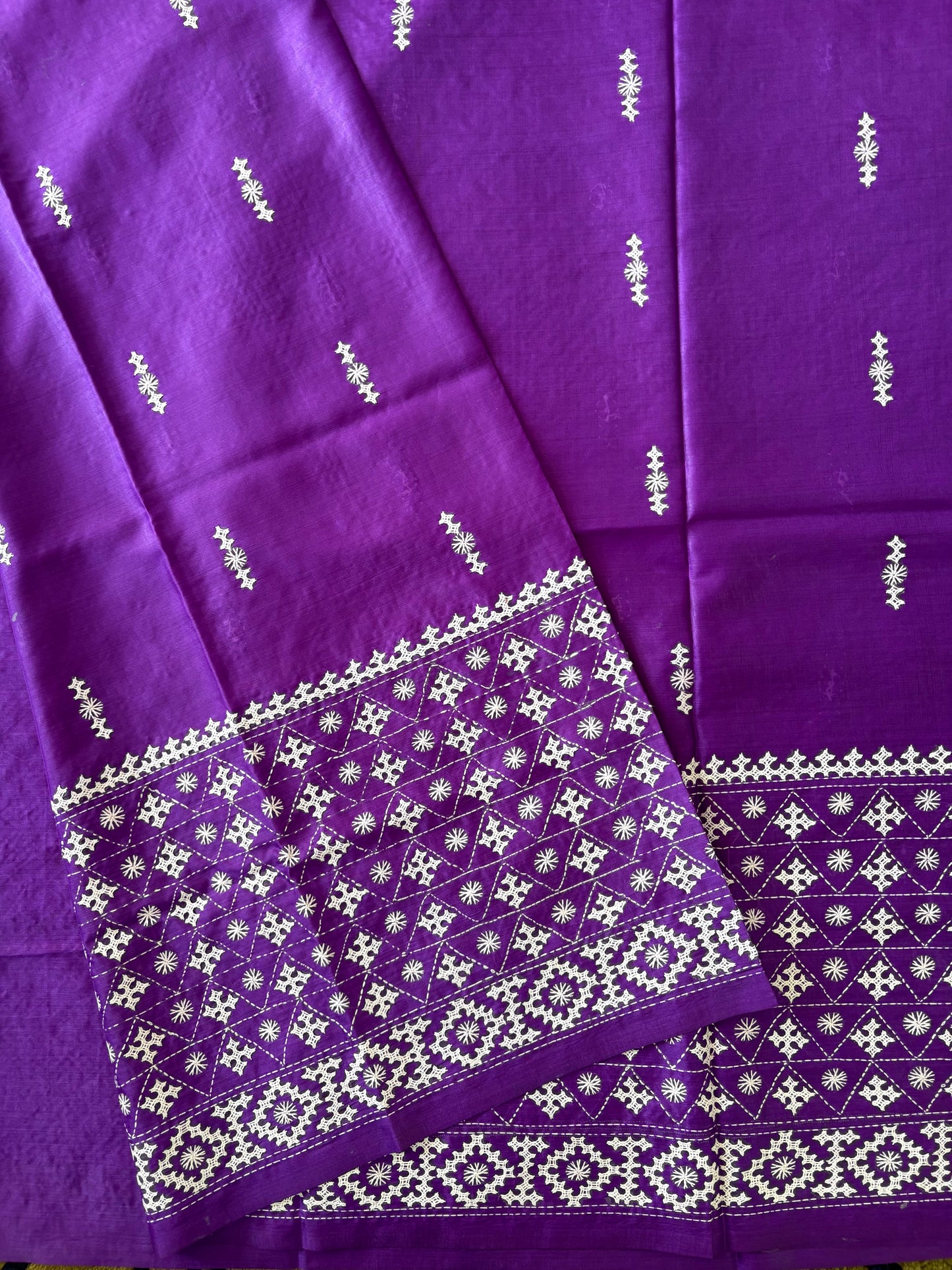 Gujrati Stitch/Kutch Hand Embroidered Art Silk Saree