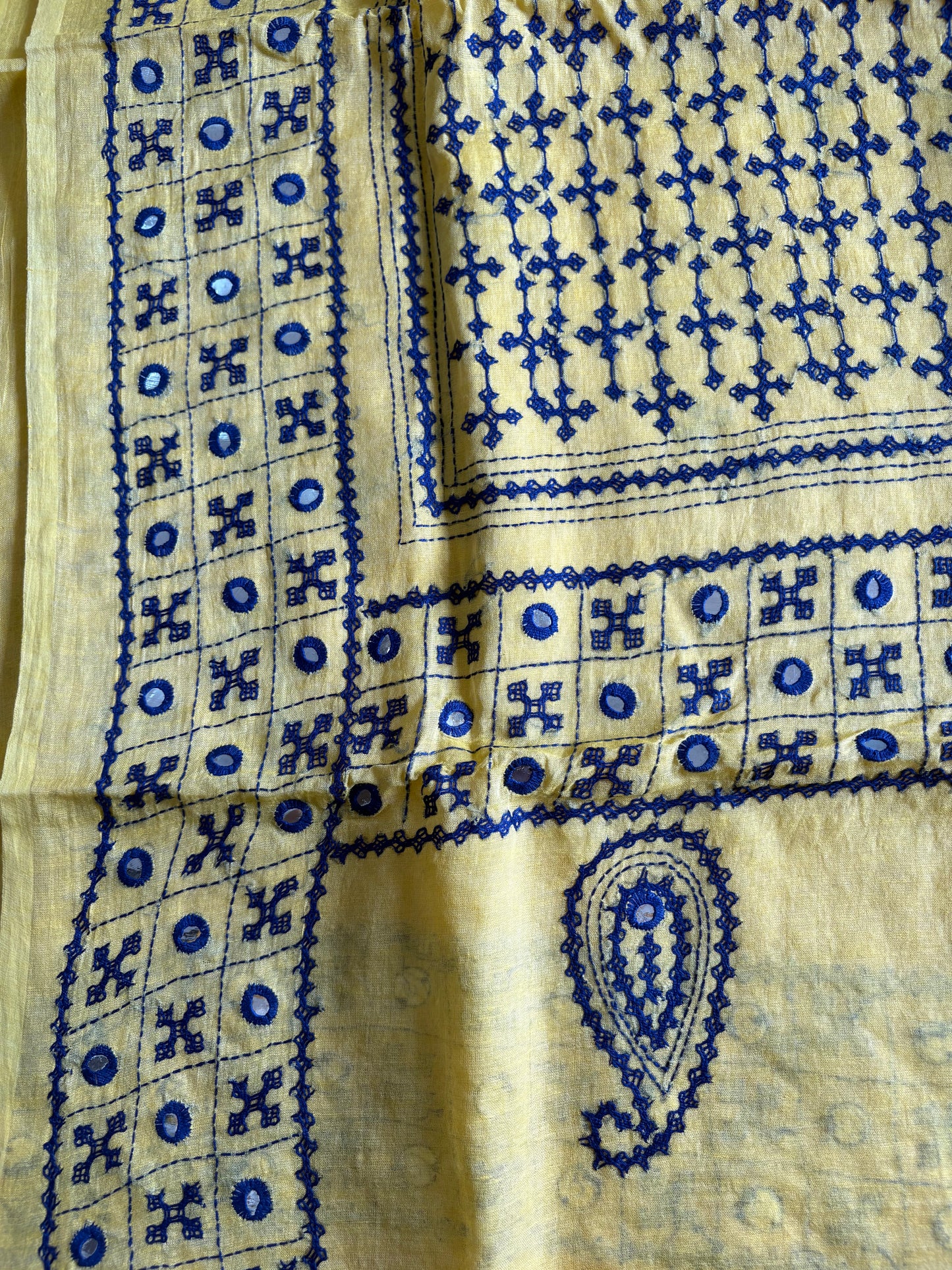 Gujrati Stitch/Kutch Hand Embroidered Cotton Saree