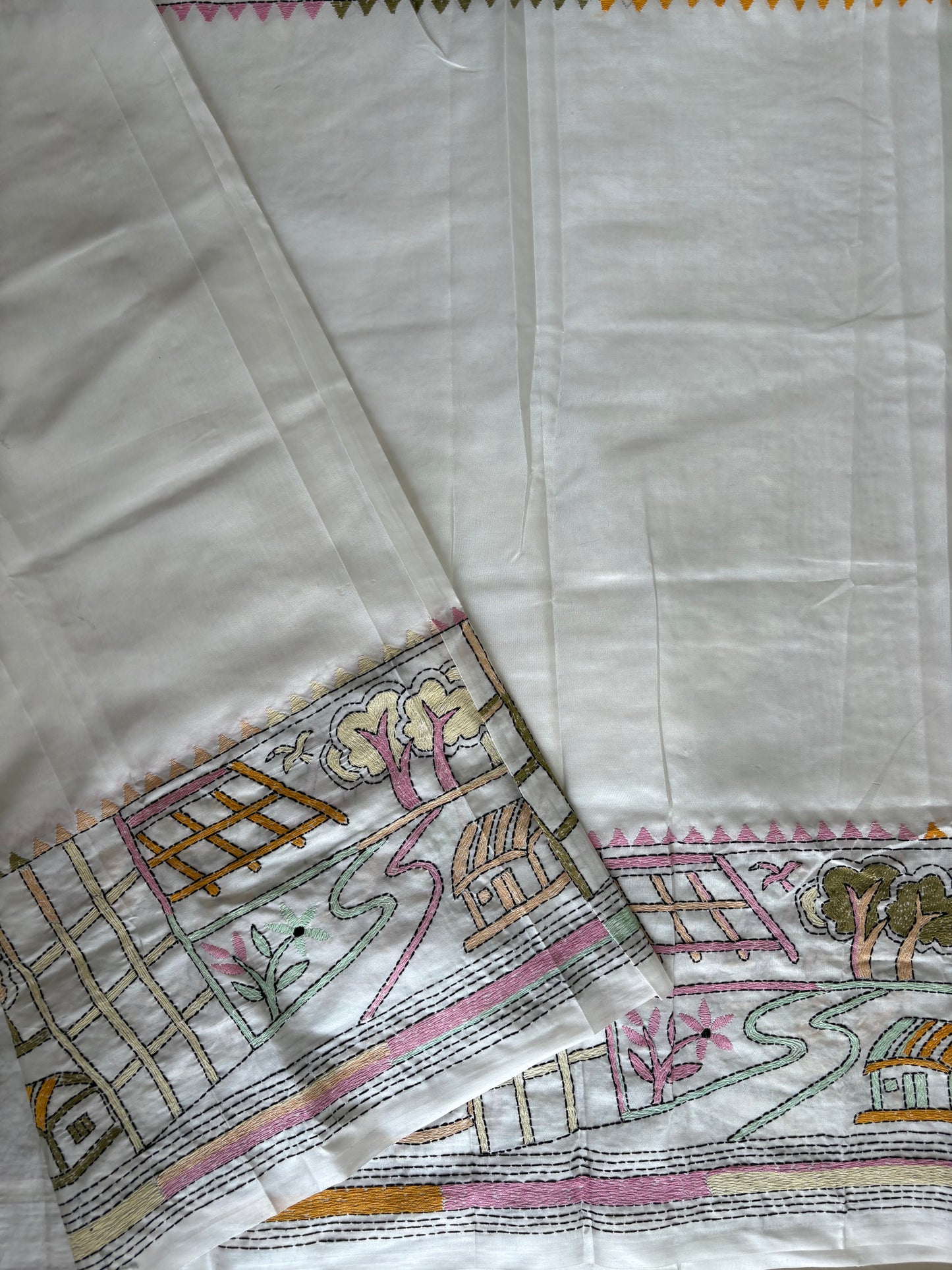 Off white Hand Embroidered Kantha Stitch Saree in Artificial Silk