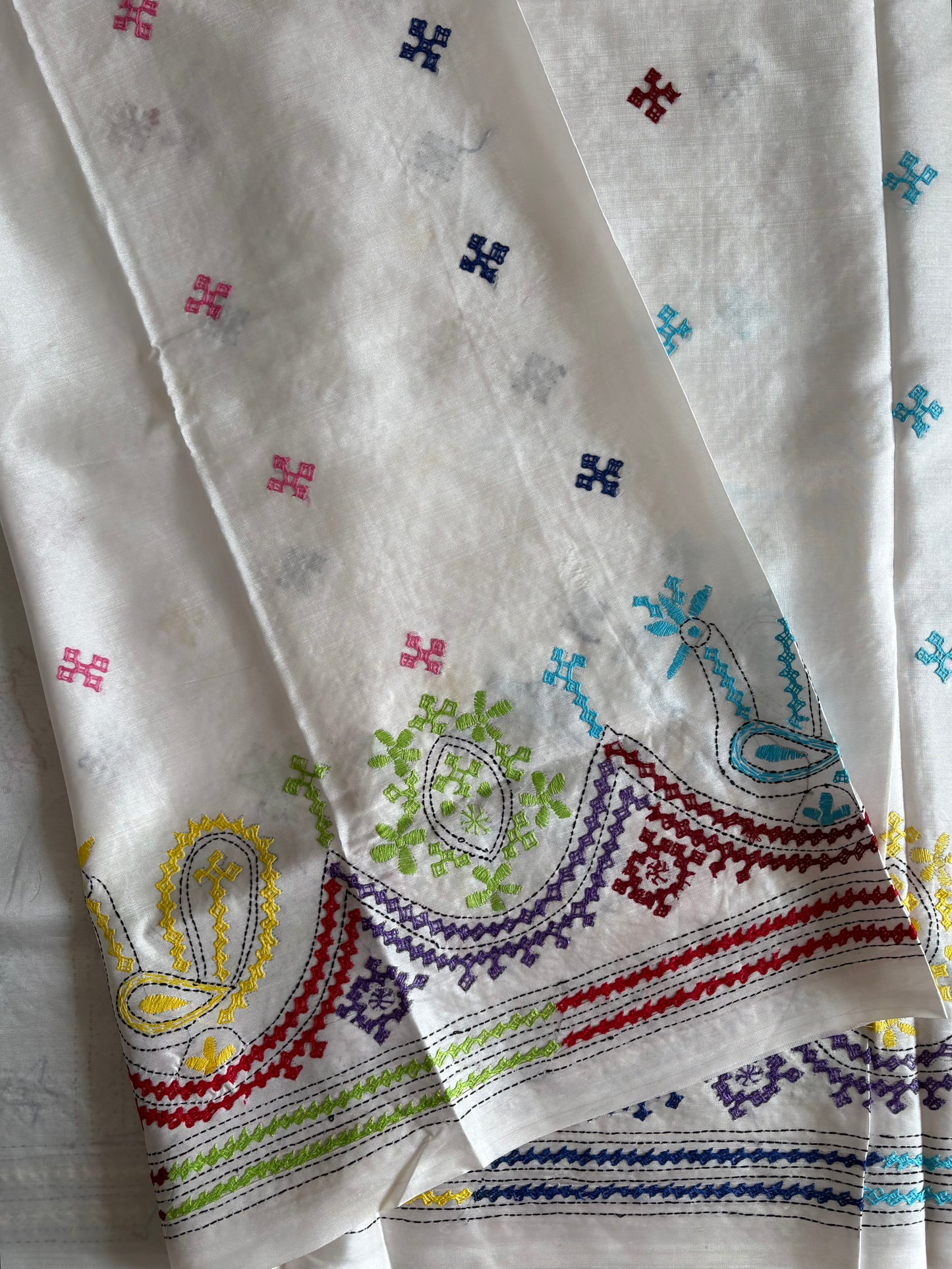 Gujrati Stitch/Kutch Hand Embroidered Art Silk Saree