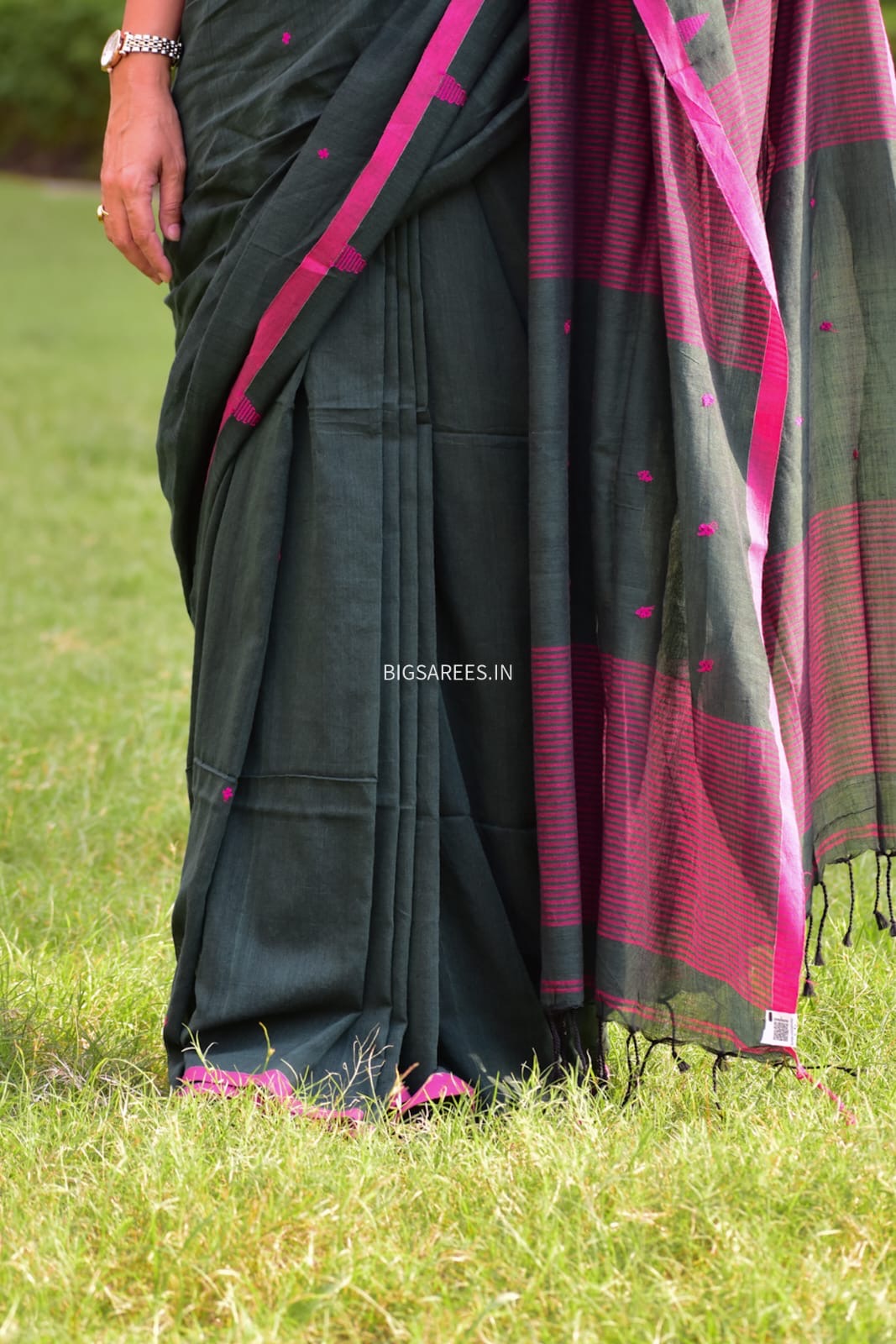 Hand woven Pure Cotton Saree (Handloom Marked) - Green
