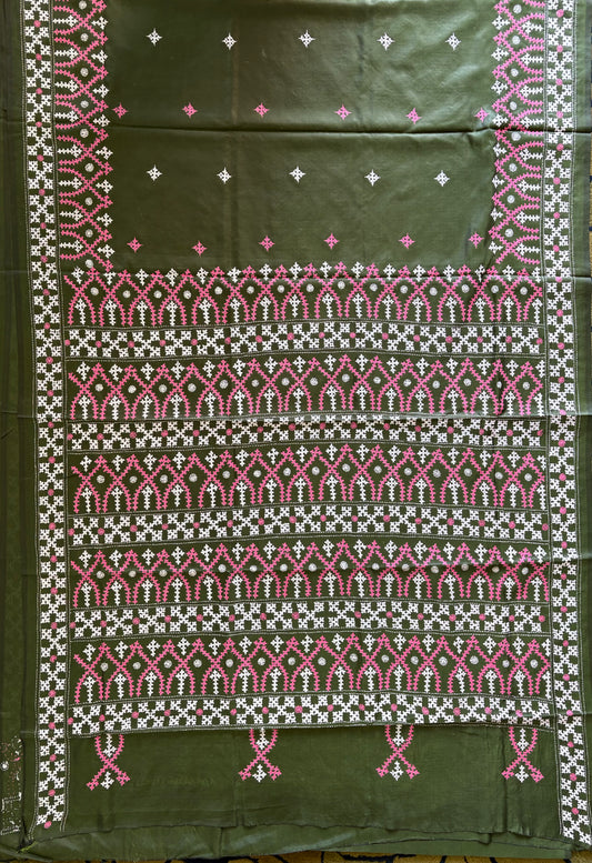 Gujrati Stitch/Kutch Hand Embroidered Art Silk Saree