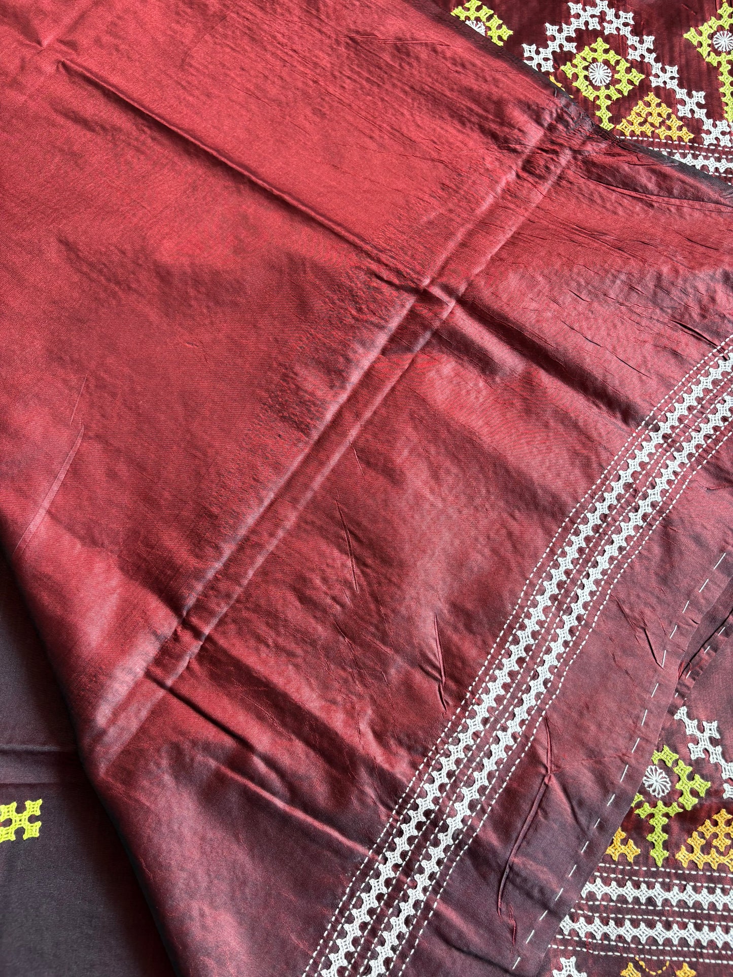 Gujrati Stitch/Kutch Hand Embroidered Art Silk Saree
