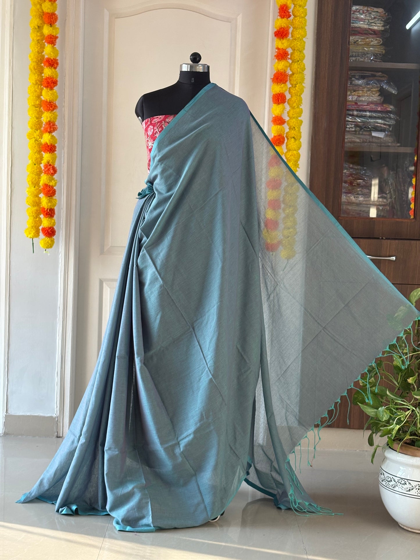 Pure Mul Cotton Saree - Cream