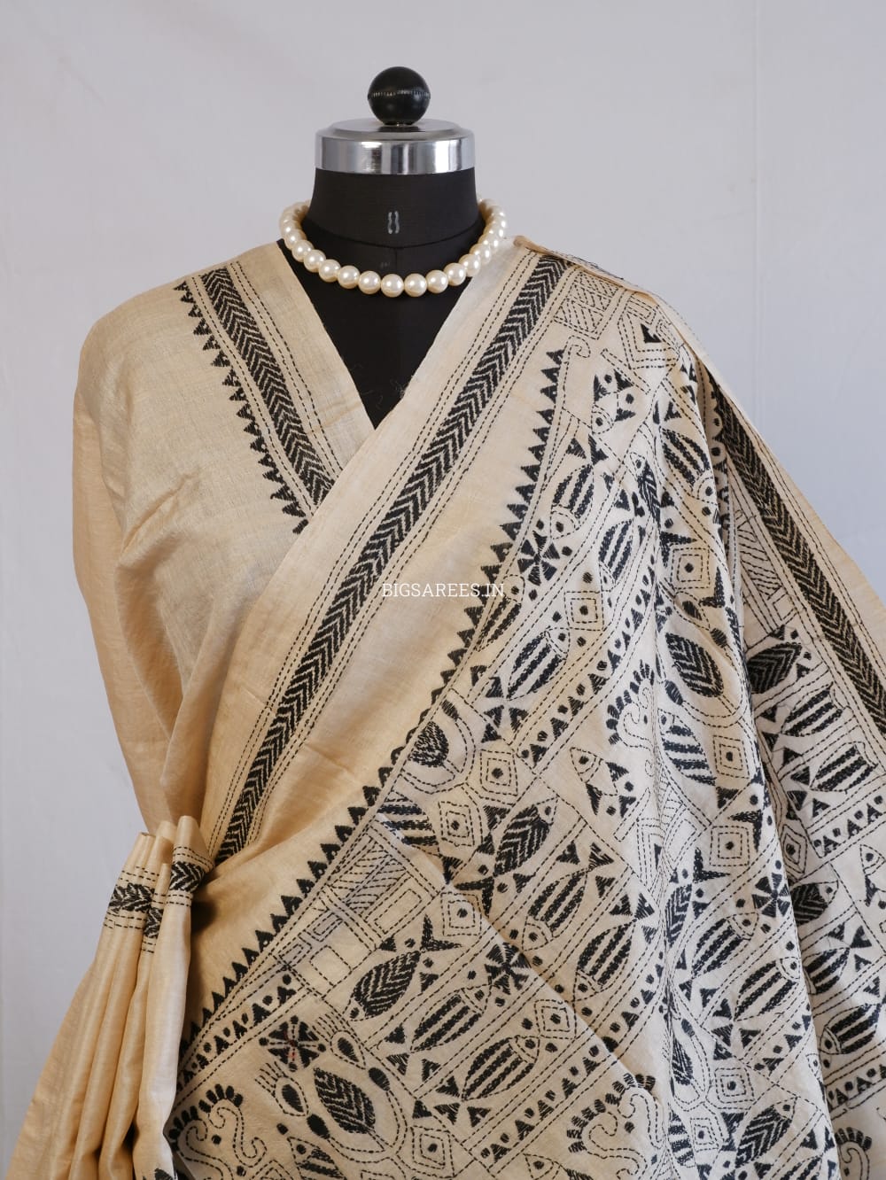 Kantha Stitch Hand Embroidered Saree | Gachi Tussar Silk | Beige