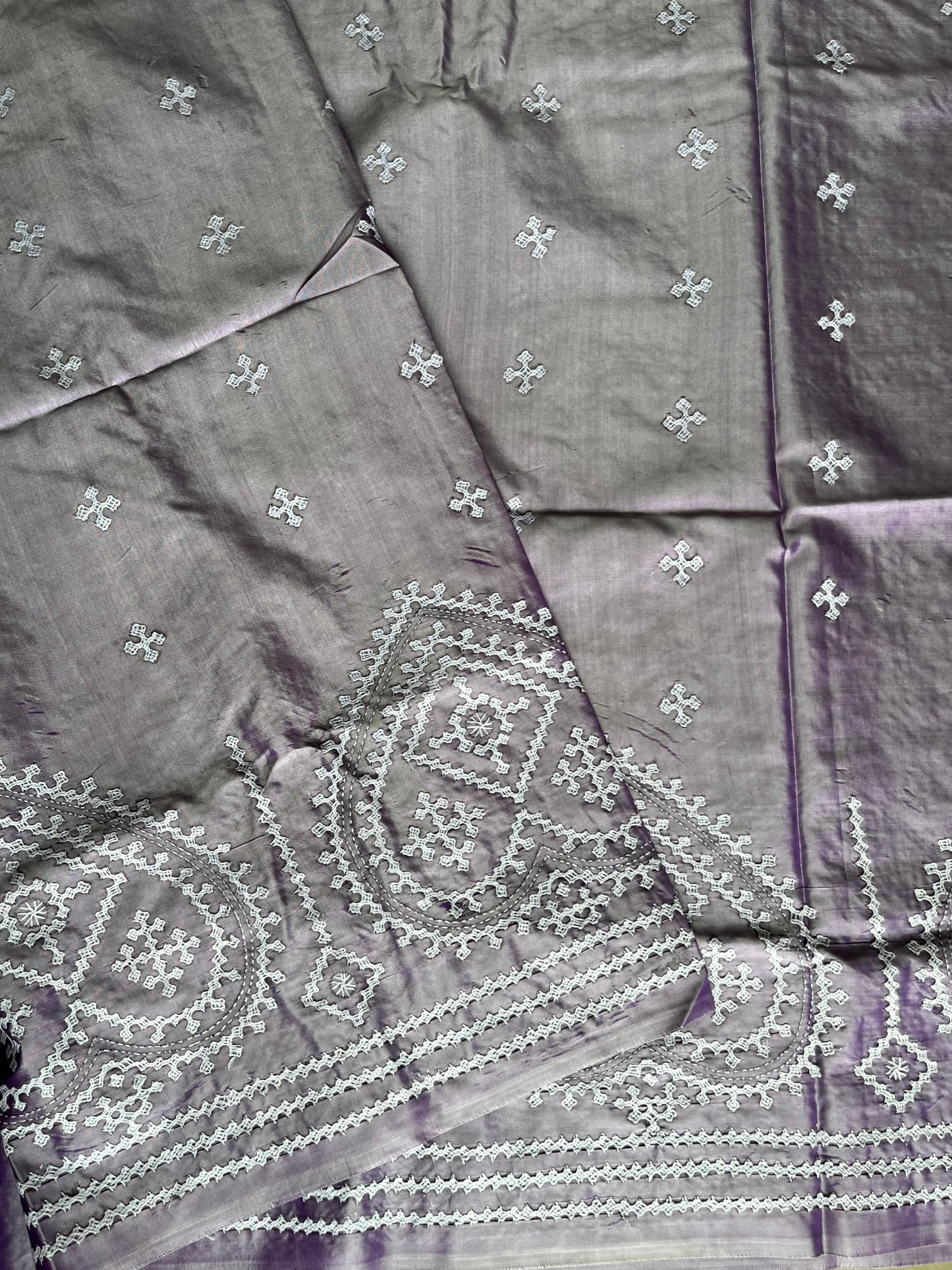 Lavender Gujrati Stitch/Kutch Hand Embroidered Art Silk Saree