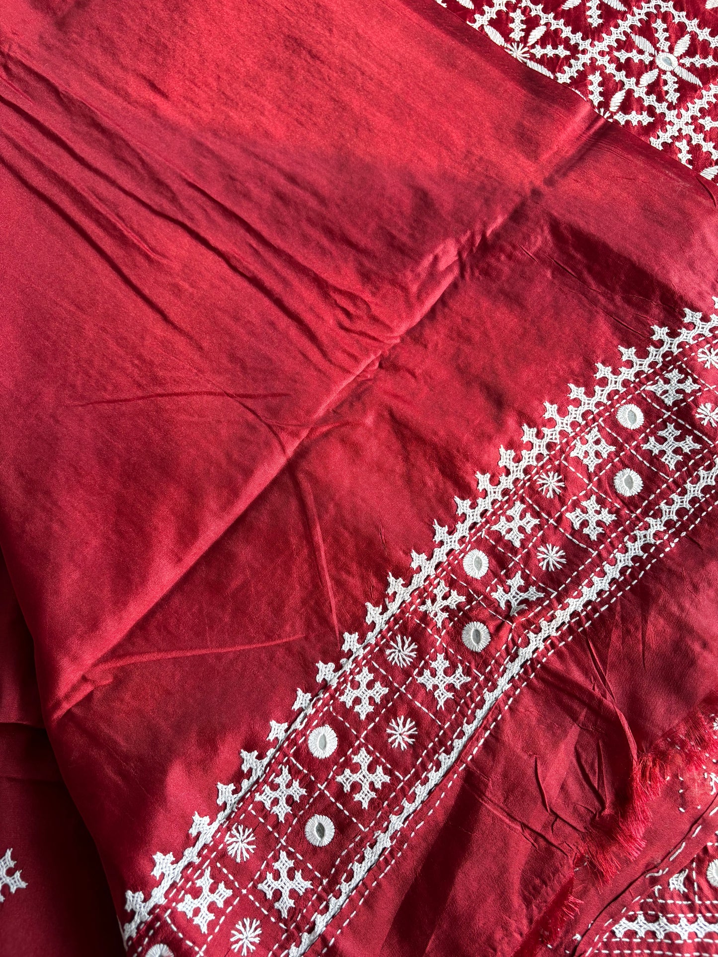 Gujrati Stitch/Kutch Hand Embroidered Art Silk Saree