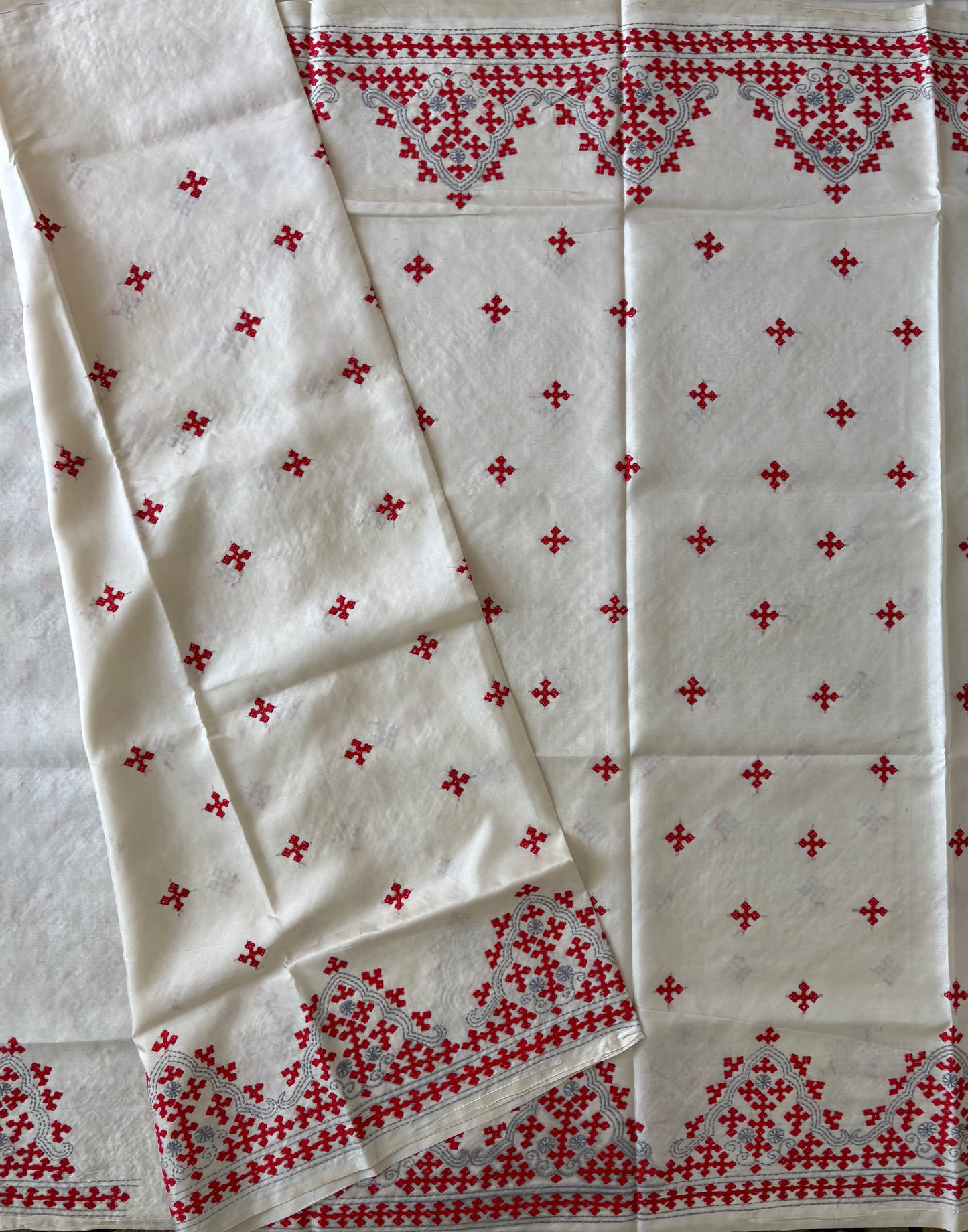 Gujrati Stitch/Kutch Hand Embroidered Art Silk Saree