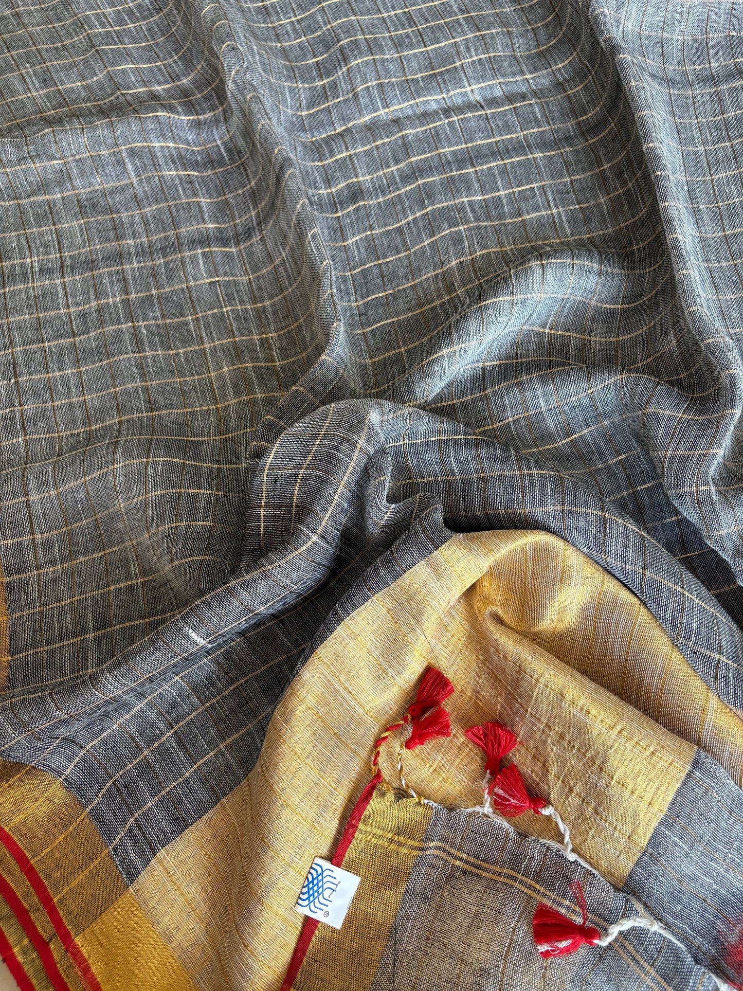 Pure Linen By Linen handloom Saree (handloom marked)