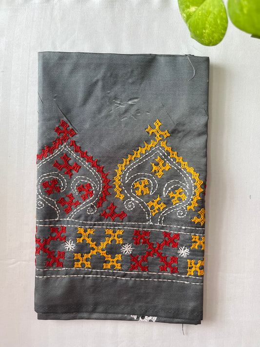 Grey Gujrati work blouse pieces in art silk 1 mtr