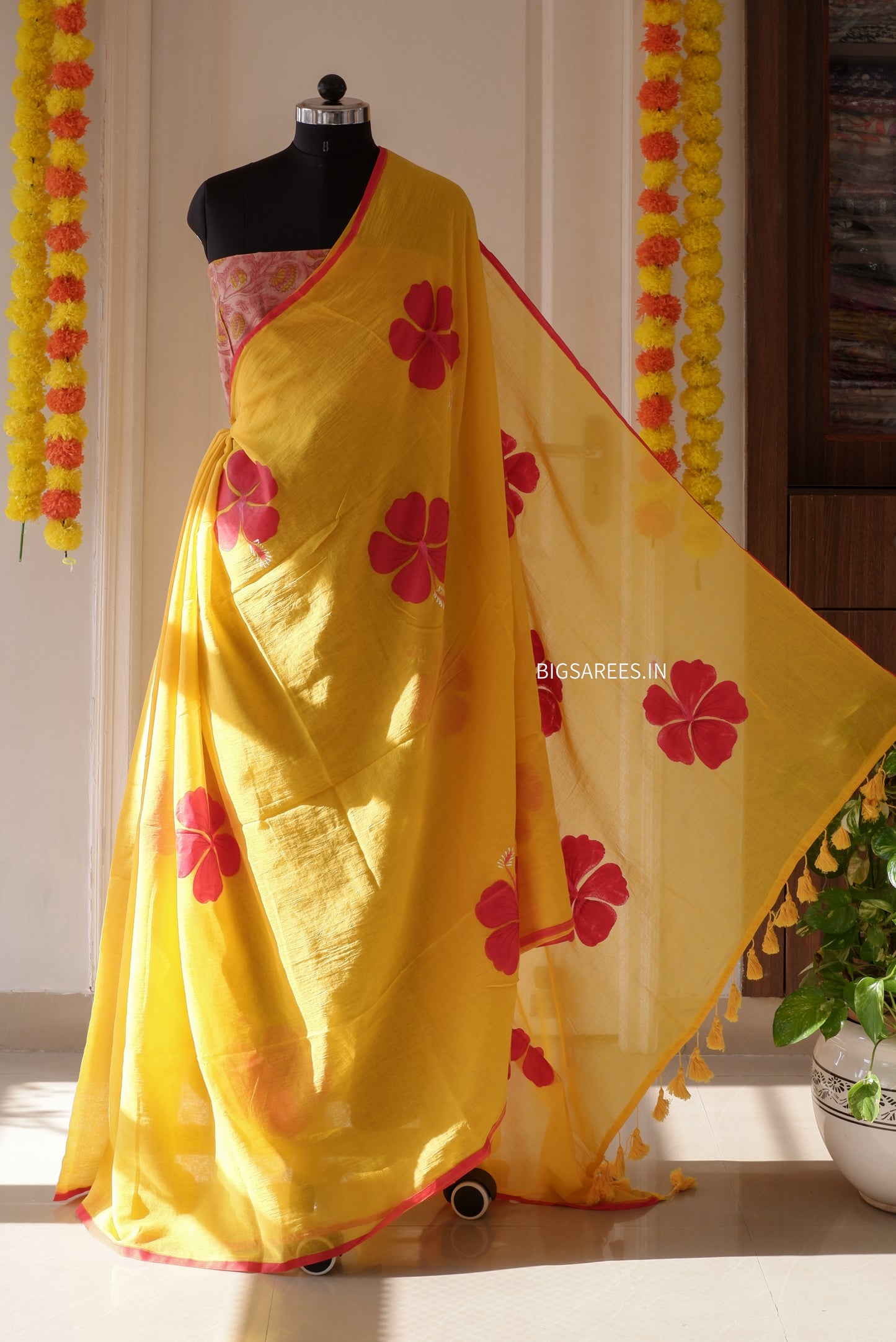 Hand Painted Mul Cotton Saree with Blouse | Yellow