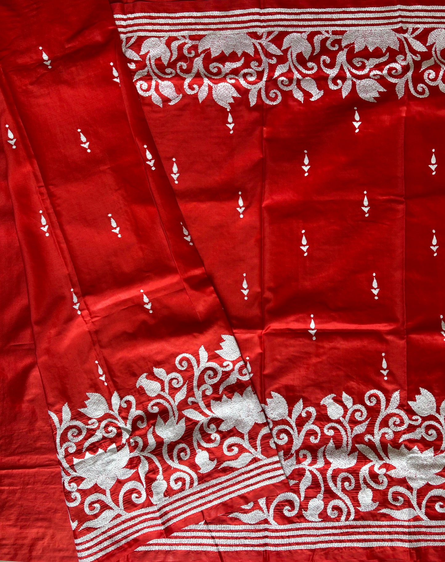 Red Kantha Hand Embroidered Blended Banglore Silk/Art Silk Saree With Blouse