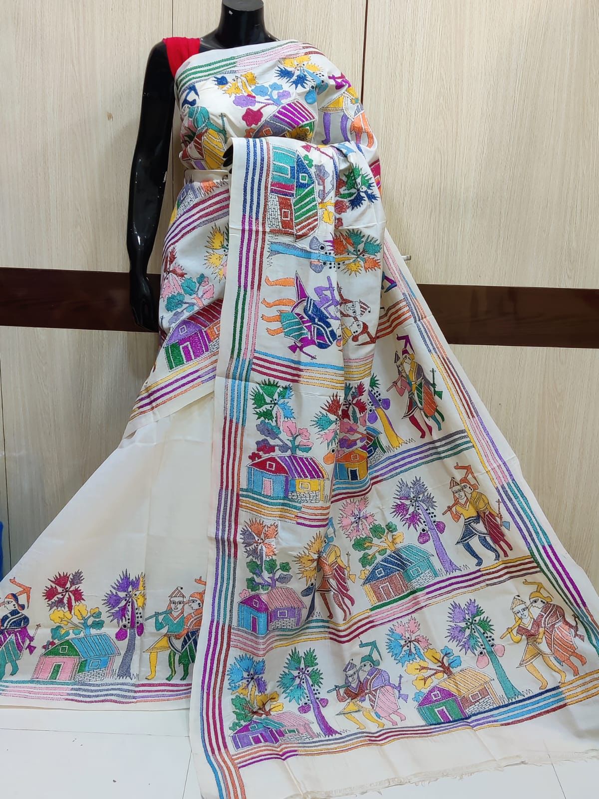 Kantha Hand Embroidary Pure Tussar Silk Saree – Off White