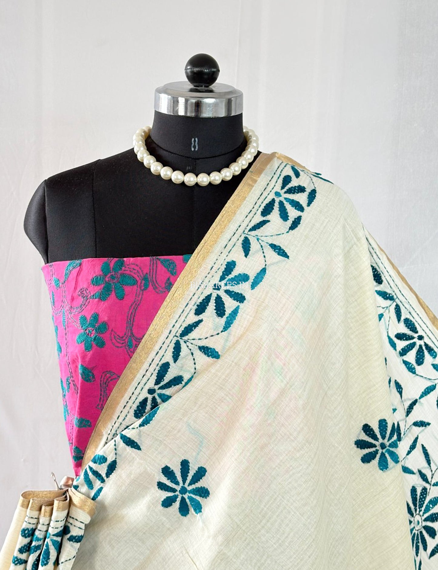 Kantha Stitch Semi Tussar with Blouse | Hand-Embroidered | Off White