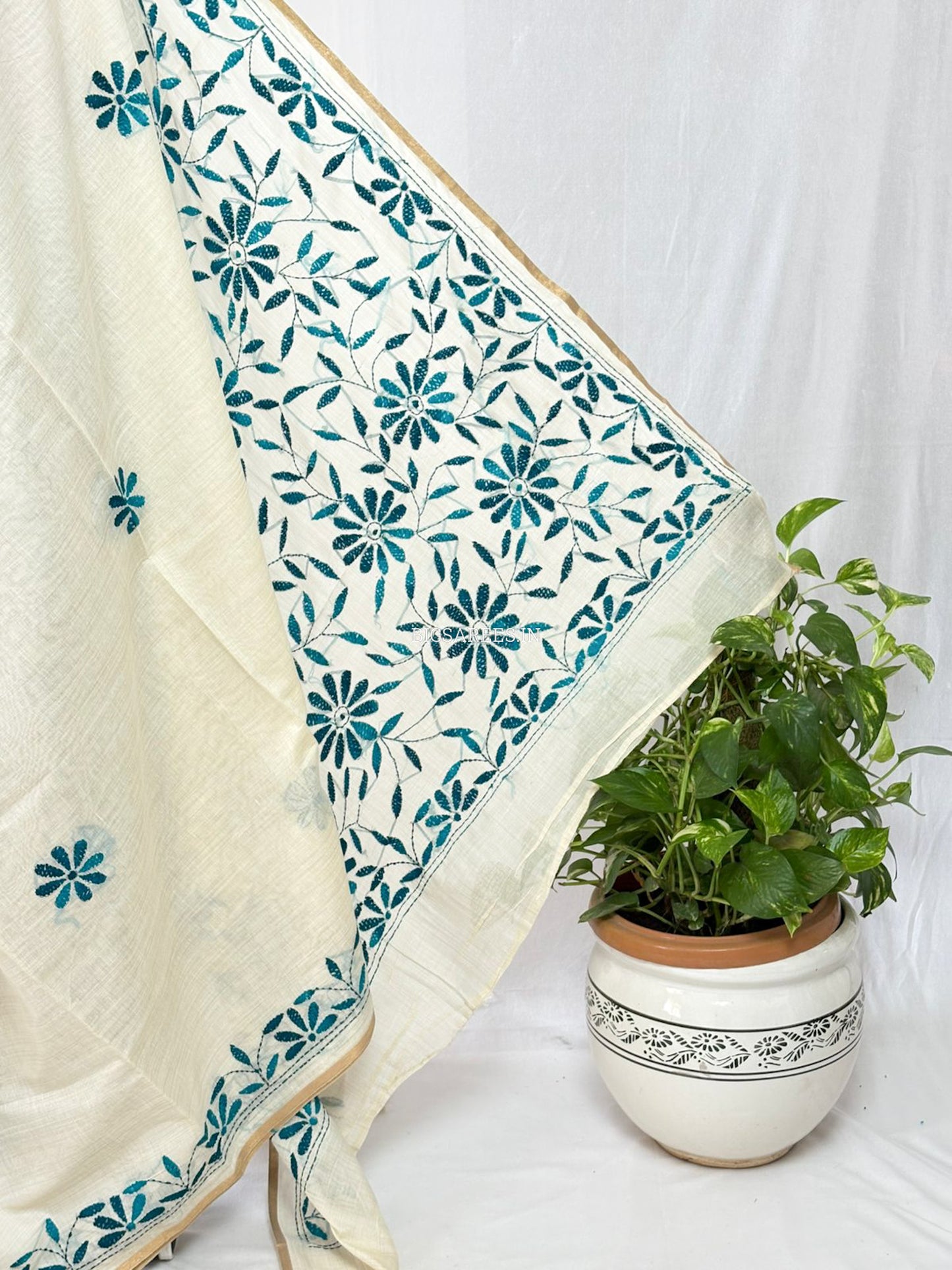 Kantha Stitch Semi Tussar with Blouse | Hand-Embroidered | Off White