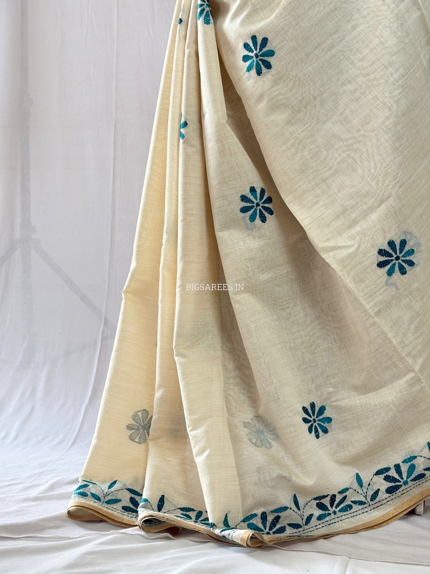 Kantha Stitch Semi Tussar with Blouse | Hand-Embroidered | Off White