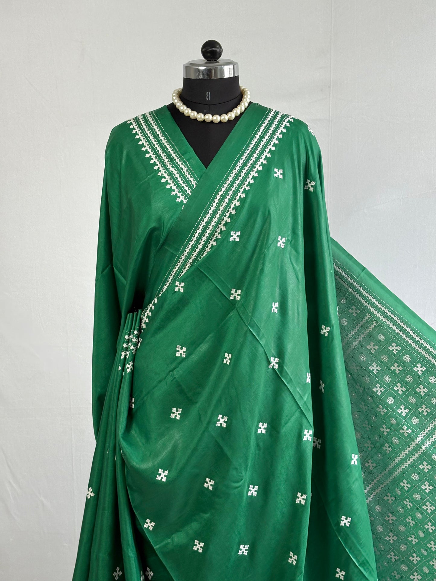 Kantha Stitch Hand Embroidered Saree | Blended Bangalore Silk / Art Silk | Green