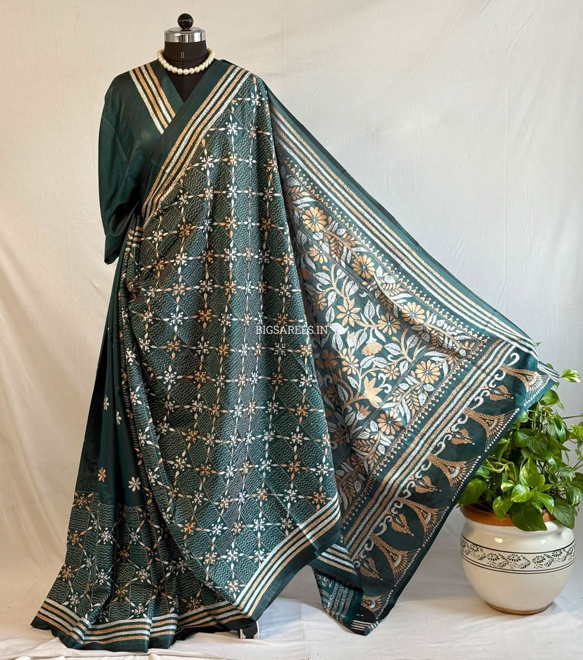 Kantha Stitch Hand Embroidered Saree | Blended Bangalore Silk / Art Silk | Rama Green
