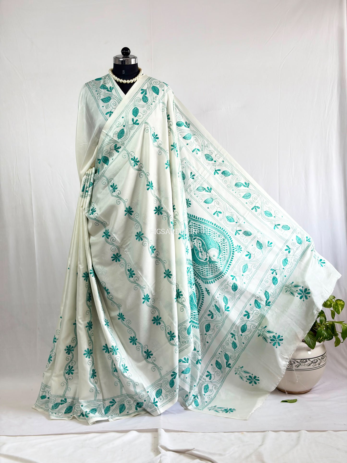 Kantha - Stitch Hand Embroidered Saree | Blended Bangalore Silk / Art Silk | White