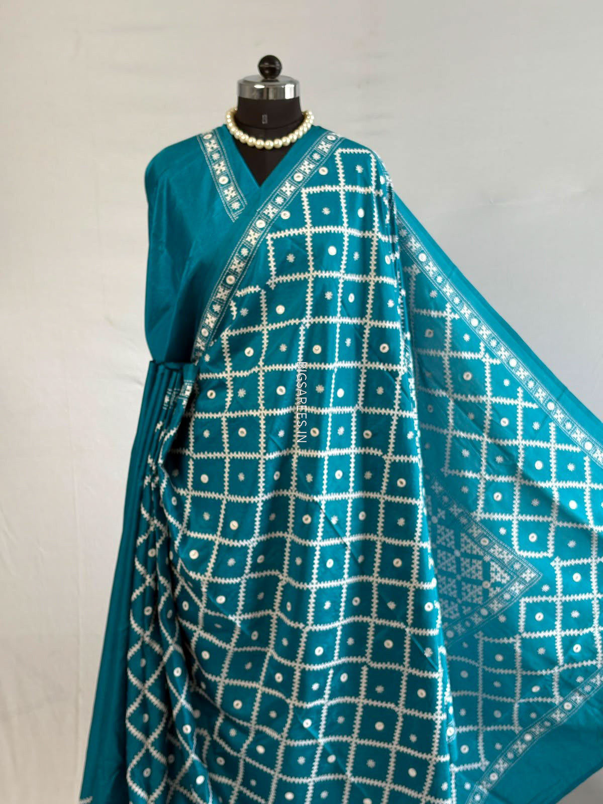 Kutchi/Gujarati Stitch Hand Embroidered Saree | Art Silk | Foil Mirror | Teal