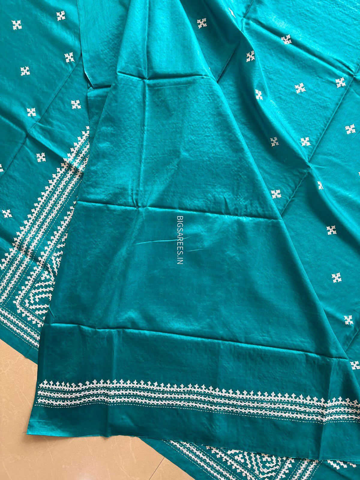 Kutchi/Gujarati Stitch Hand Embroidered Saree | Art Silk | Teal