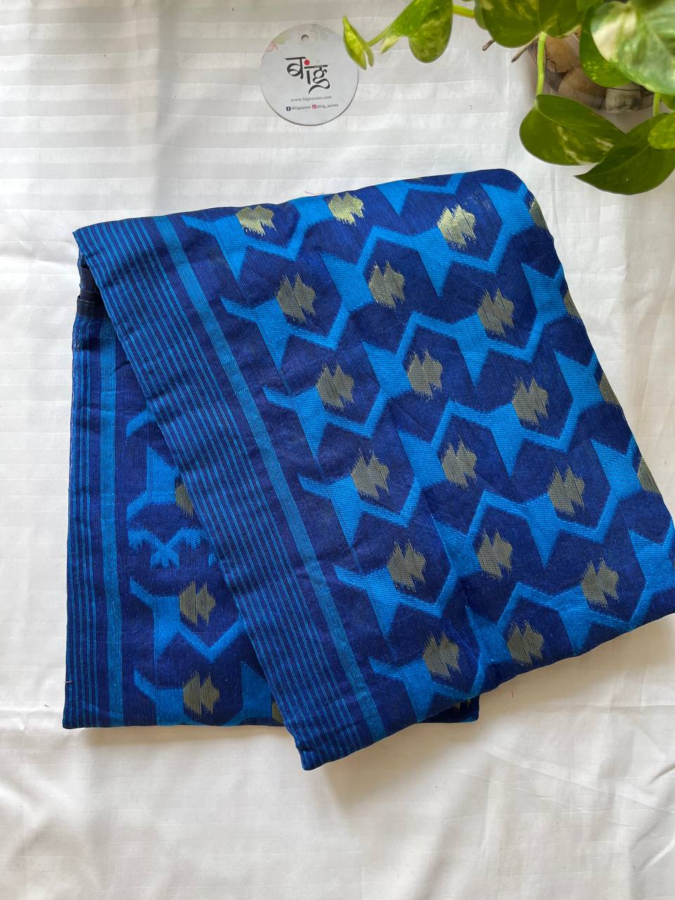 Soft Dhakai/Jamdani Saree – Dark Blue