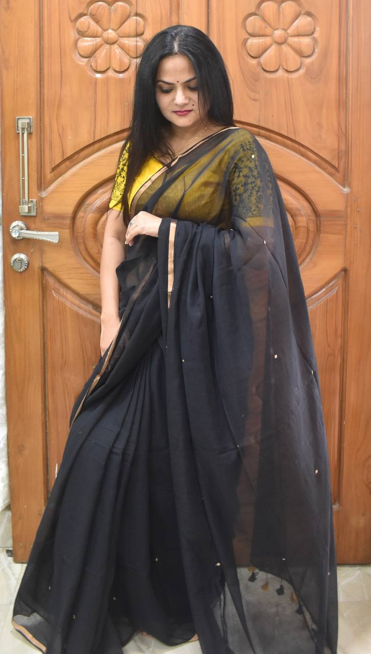 Black Plain Mul Cotton Saree With Golden Border