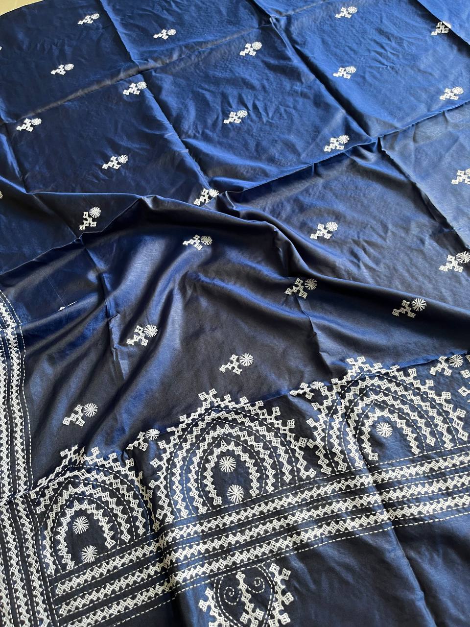 Kutch Hand Embroidered Blended Banglore Silk Dupatta – Navy Blue