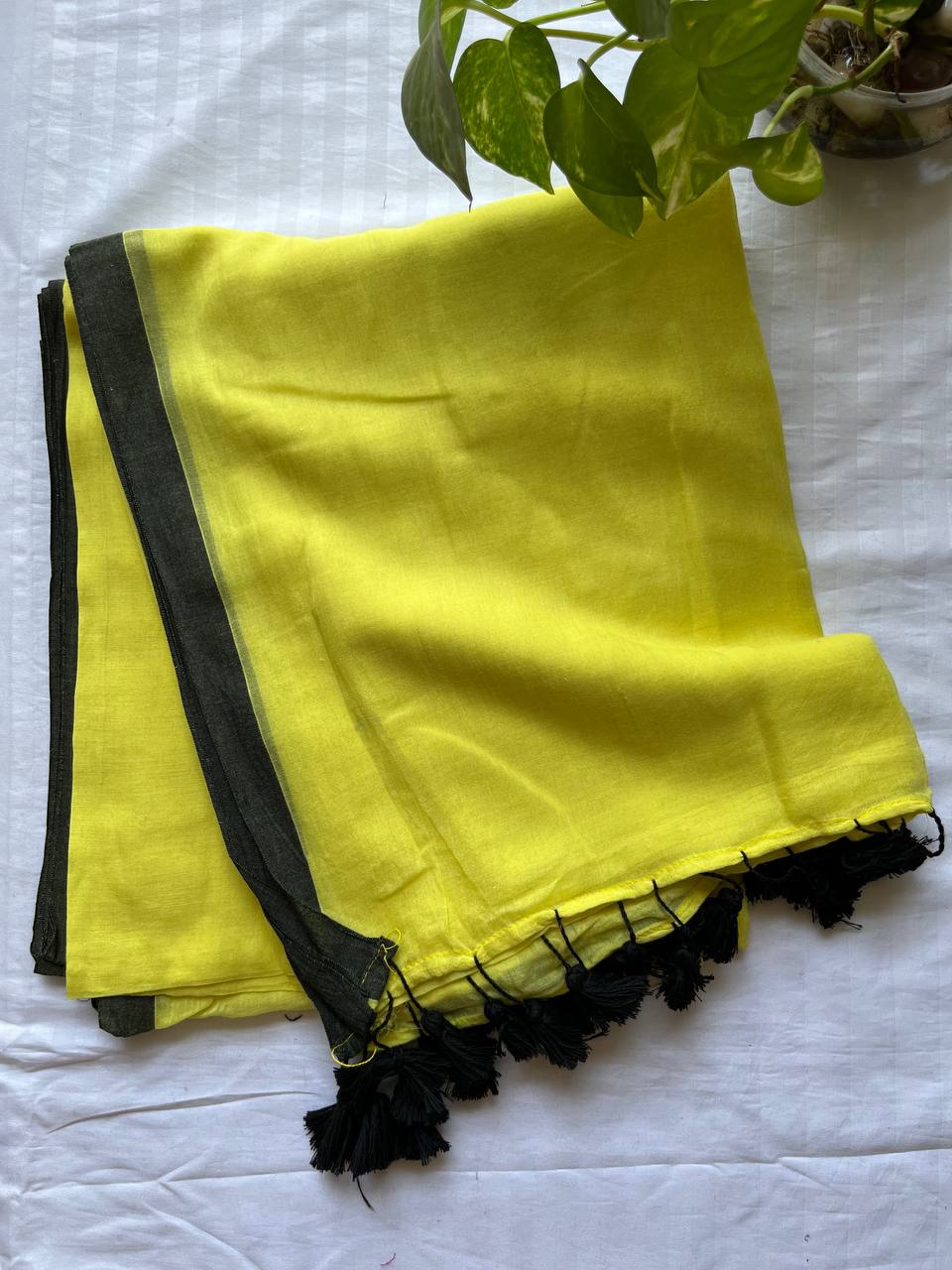 Plain Mul Cotton Saree- Testtube Yellow