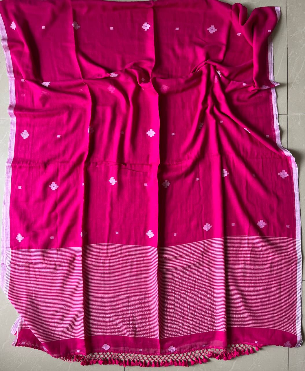 120 Count Mul Cotton Jamdani Butta Saree- Rani Pink