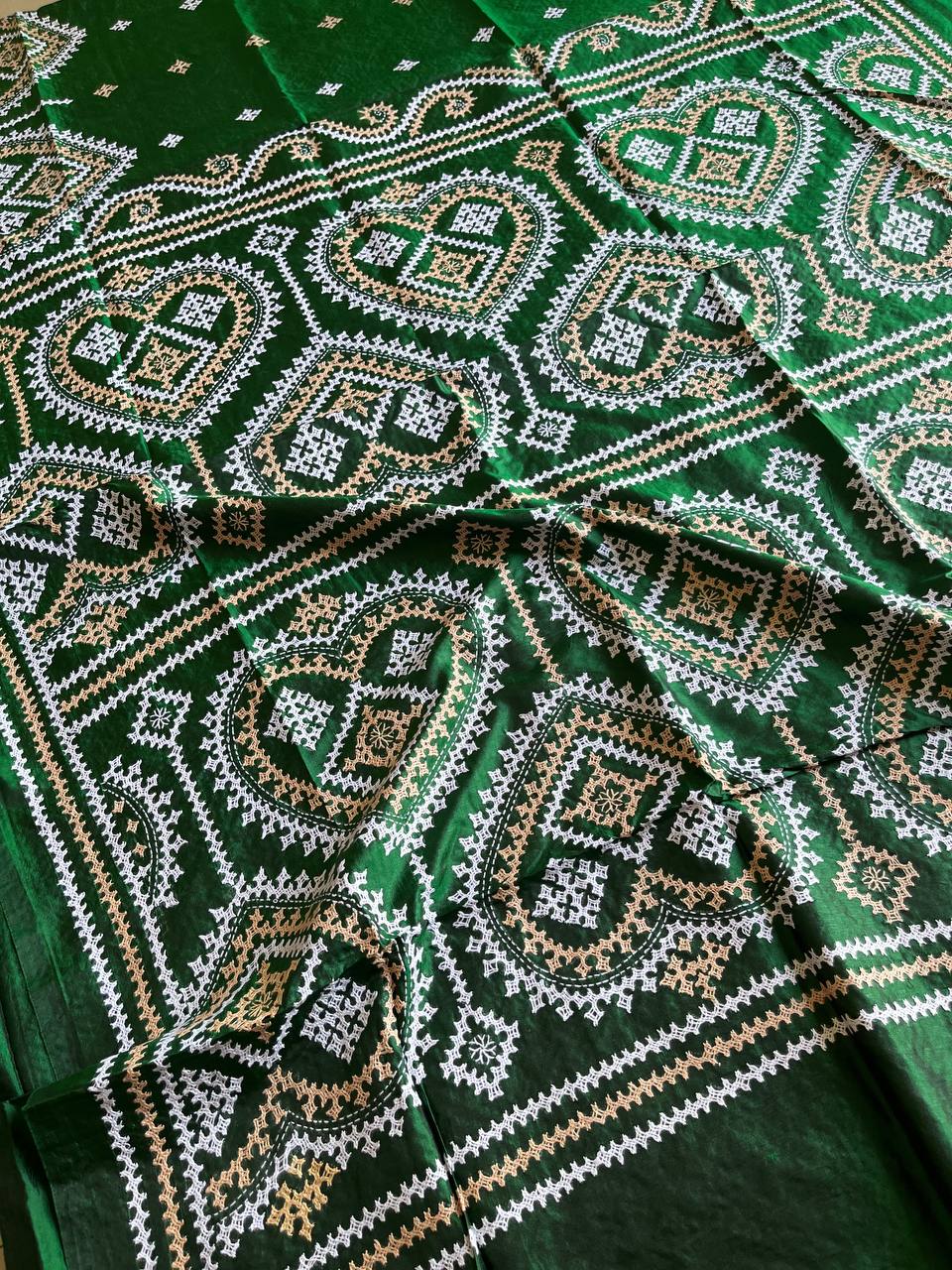 Bottle Green Kutch Hand Embroidered Pure Banglore Silk Saree – (Silk Marked)