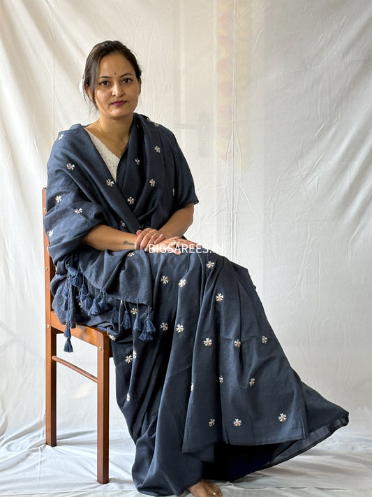 Night Jasmine Motif Saree With Blouse | Acrylic Cotton Blend | Blue Grey