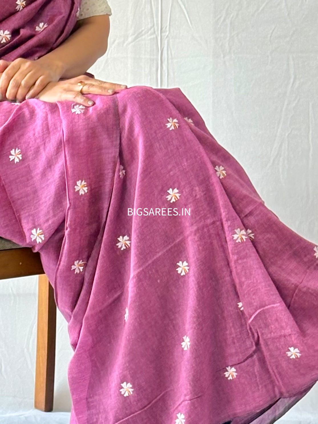 Night Jasmine Motif Saree With Blouse | Acrylic Cotton Blend | Tulip Pink