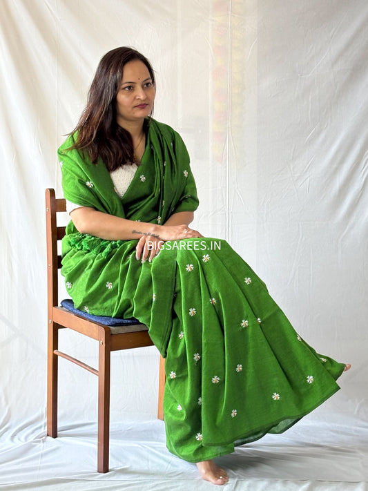 Night Jasmine Motif Saree With Blouse | Acrylic Cotton Blend | Apple Green