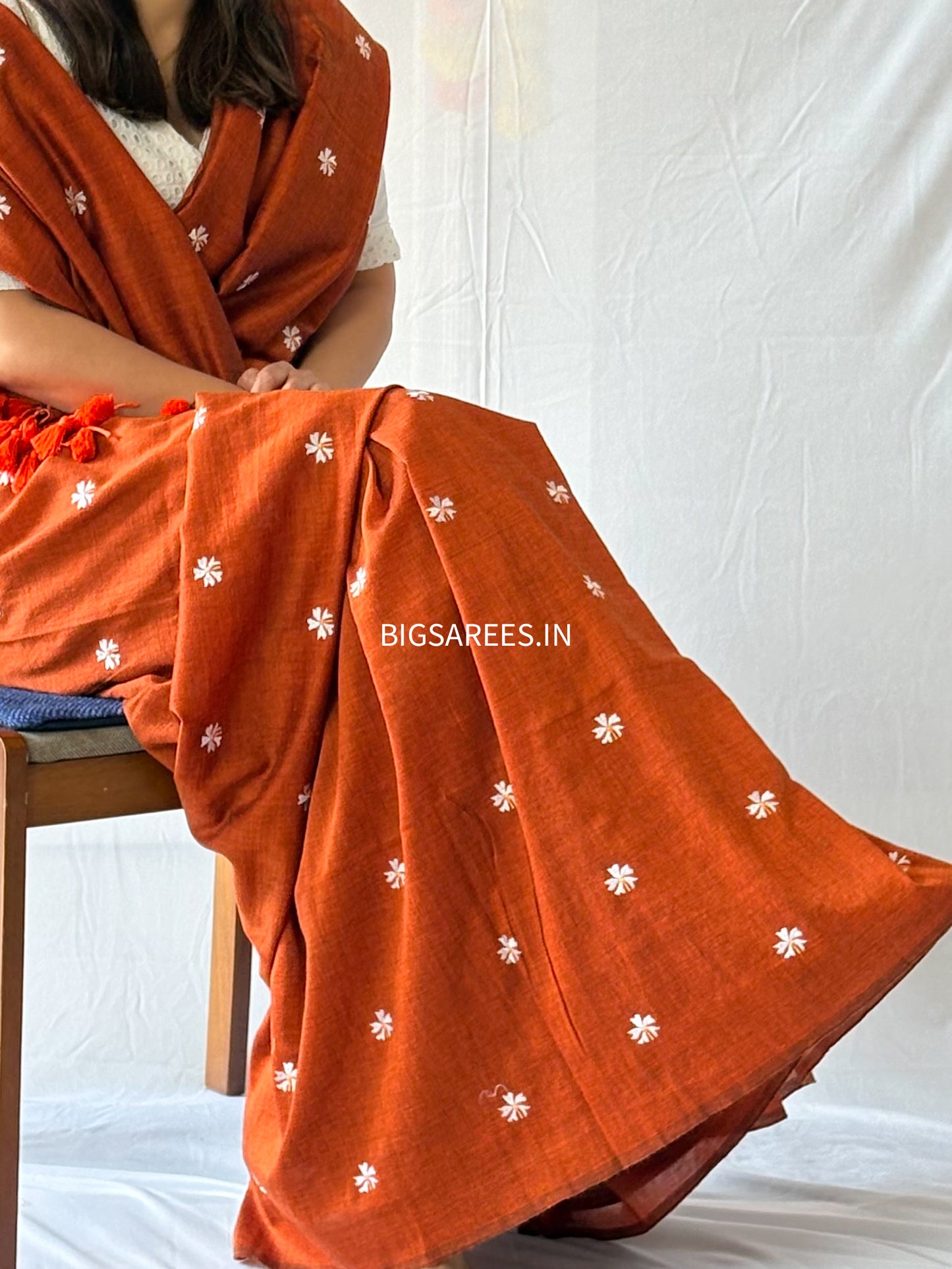 Night Jasmine Motif Saree With Blouse | Acrylic Cotton Blend | Orange