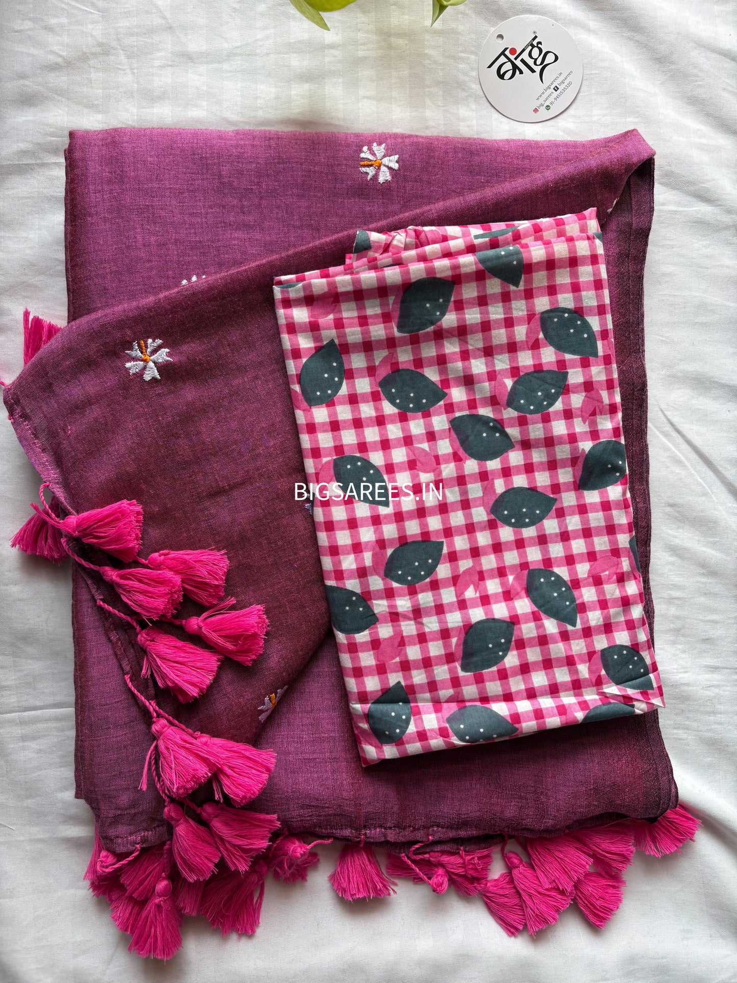 Night Jasmine Motif Saree With Blouse | Acrylic Cotton Blend | Tulip Pink