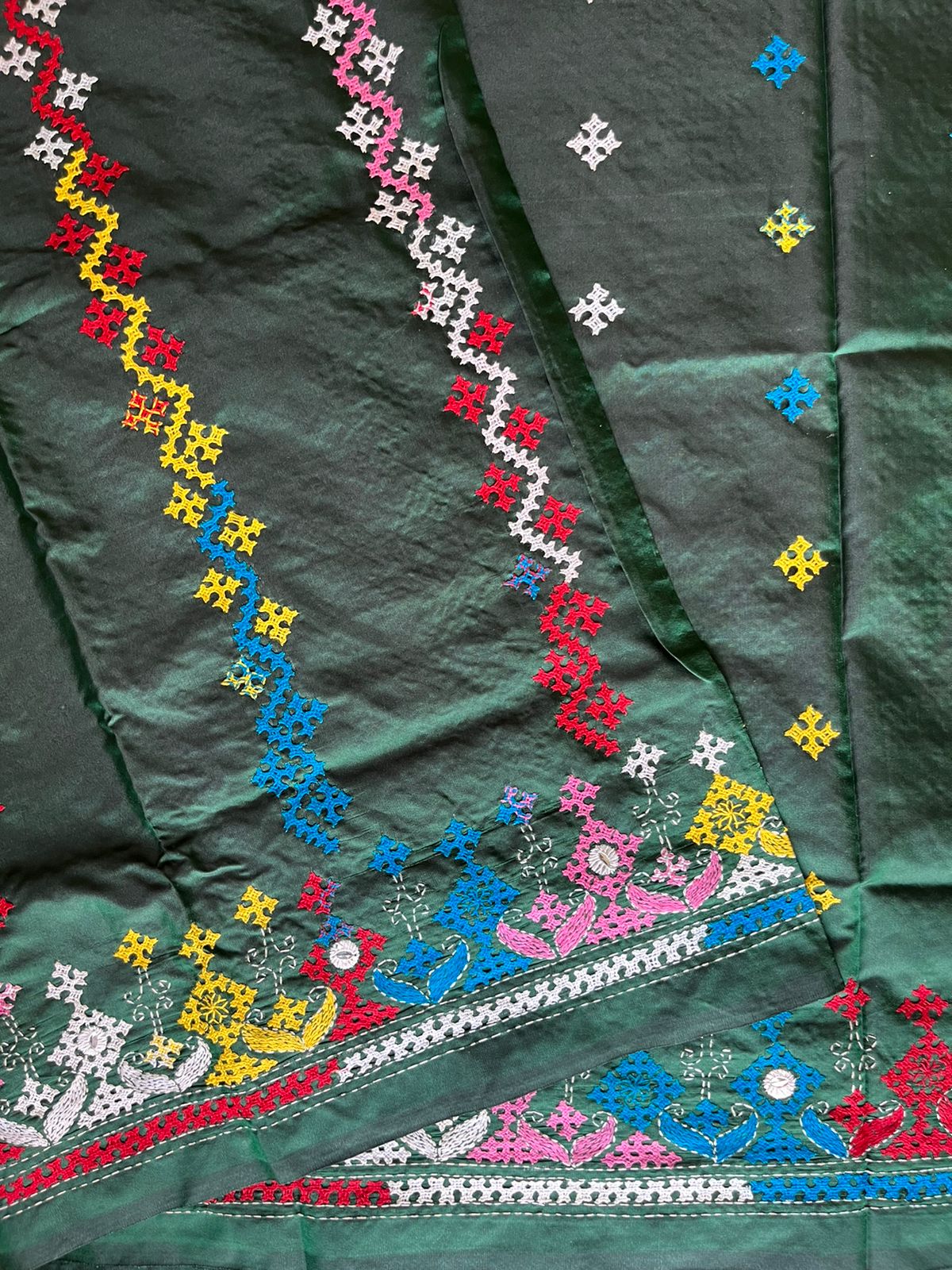 Green Gujrati Stitch/Kutch Hand Embroidered Art Silk Saree