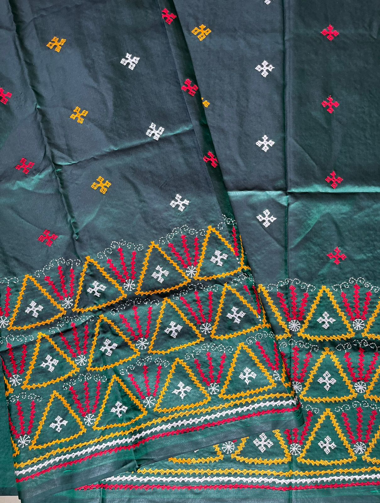 Gujrati Stitch/Kutch Hand Embroidered Art Silk Saree