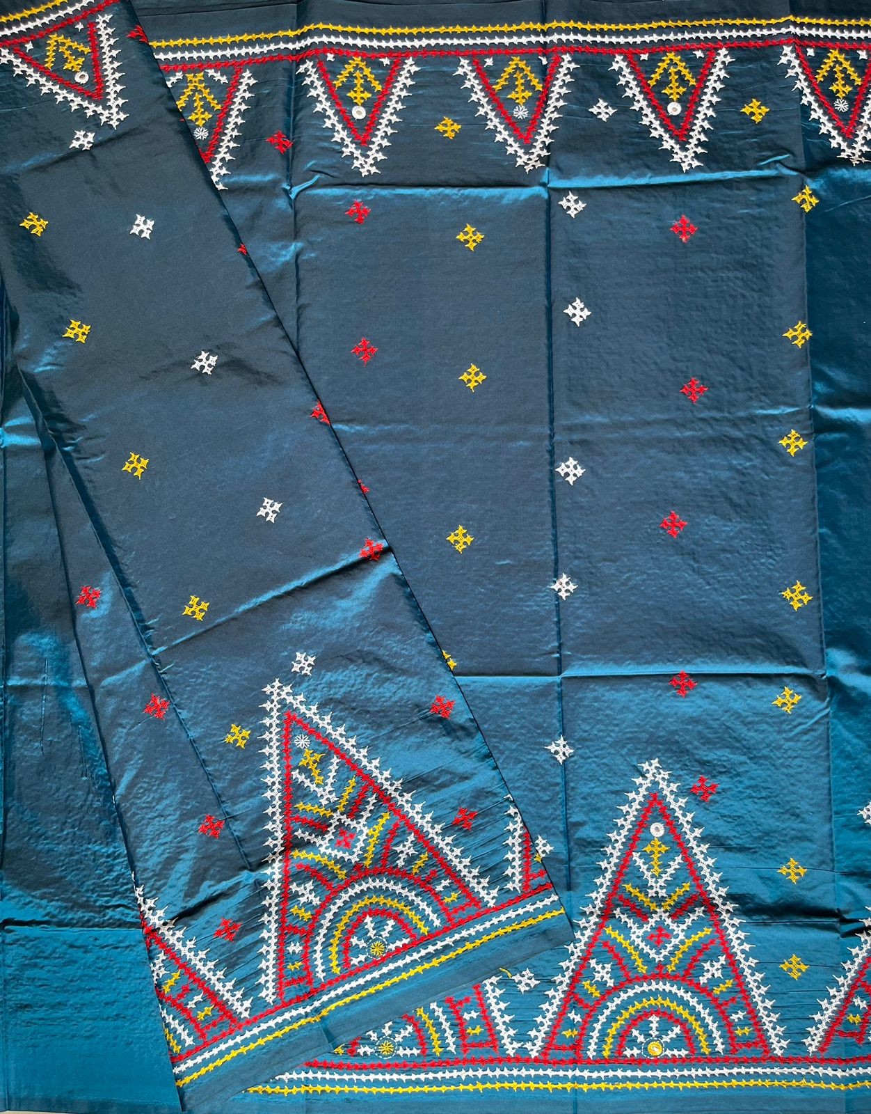 Gujrati Stitch/Kutch Hand Embroidered Art Silk Saree